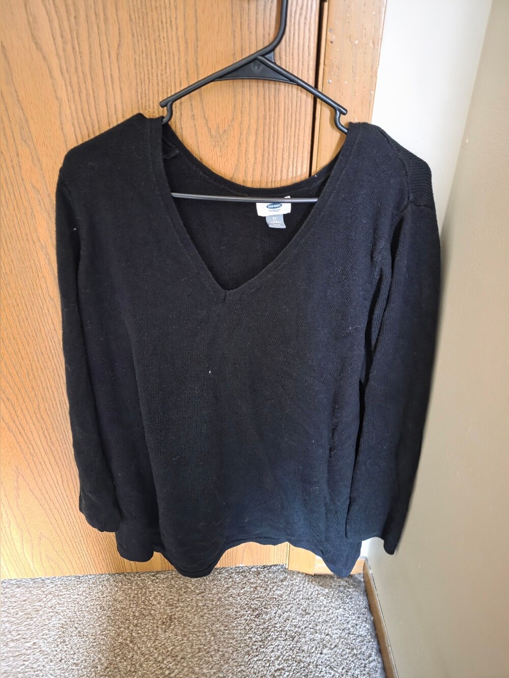 Old Navy V-neck Sweater